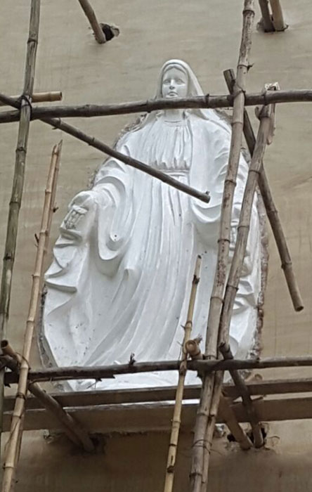 Custom fiberglass monument sculpture Nigeria